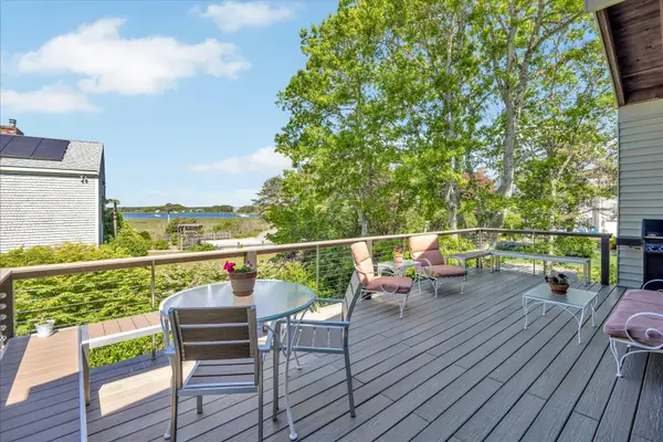 128 Whippoorwill Circle, Mashpee, MA 02649