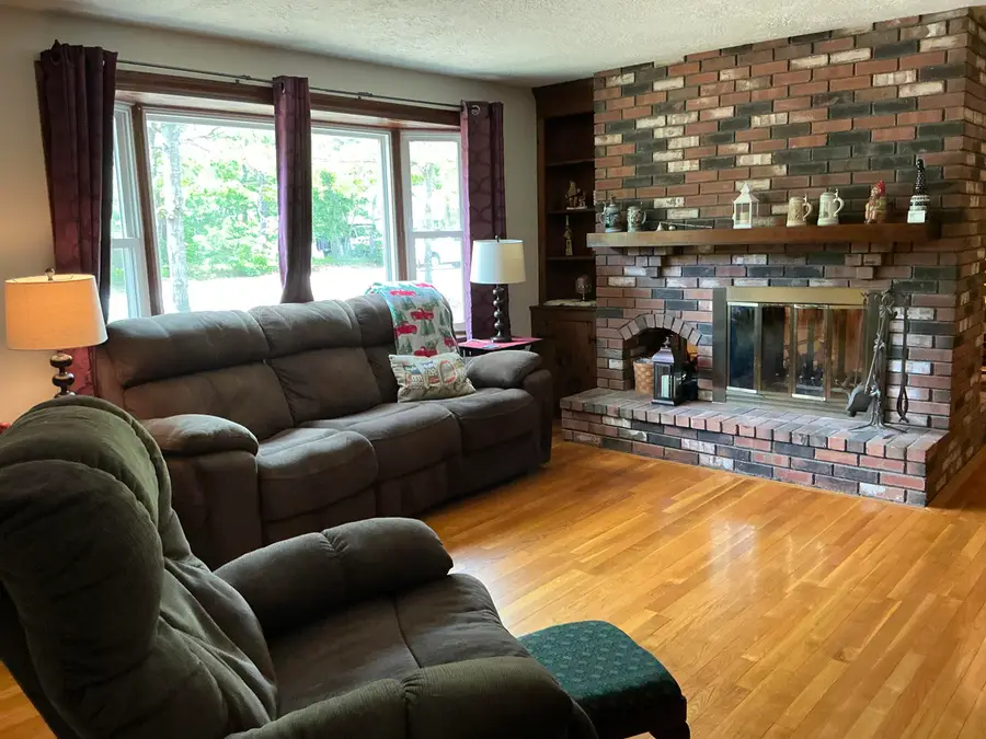 434 W Yarmouth Road, West Yarmouth, MA 02673 - #3