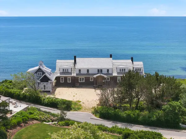 31 Dale Avenue, Hyannis, MA 02601
