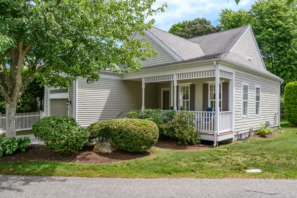 6 Hollyhock Knoll Court, Buzzards Bay, MA 02532