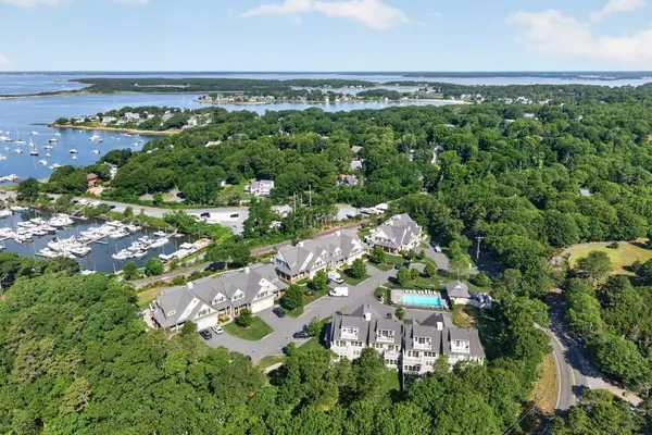 1090 Shore Road #UNIT 13, Pocasset, MA 02559
