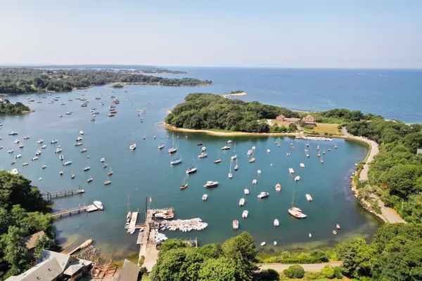 44 Carey Lane, Falmouth, MA 02540
