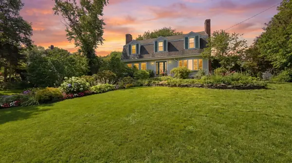 1120 Shore Road, Cataumet, MA 02534