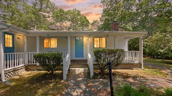 166 James Circle, Mashpee, MA 02649