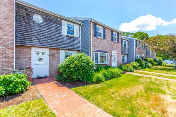 54 Captain Cook Lane #UNIT 54, Centerville, MA 02632