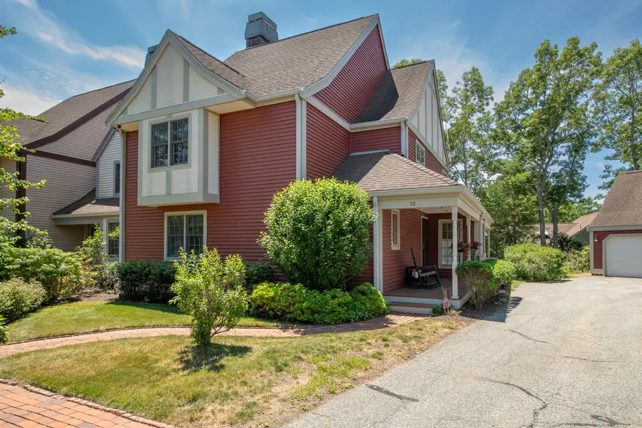 10 Village Green Circle #UNIT 10, Mashpee, MA 02649 - #2