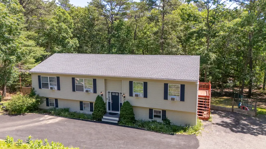8 Raccoon Lane, Forestdale, MA 02644 - #2
