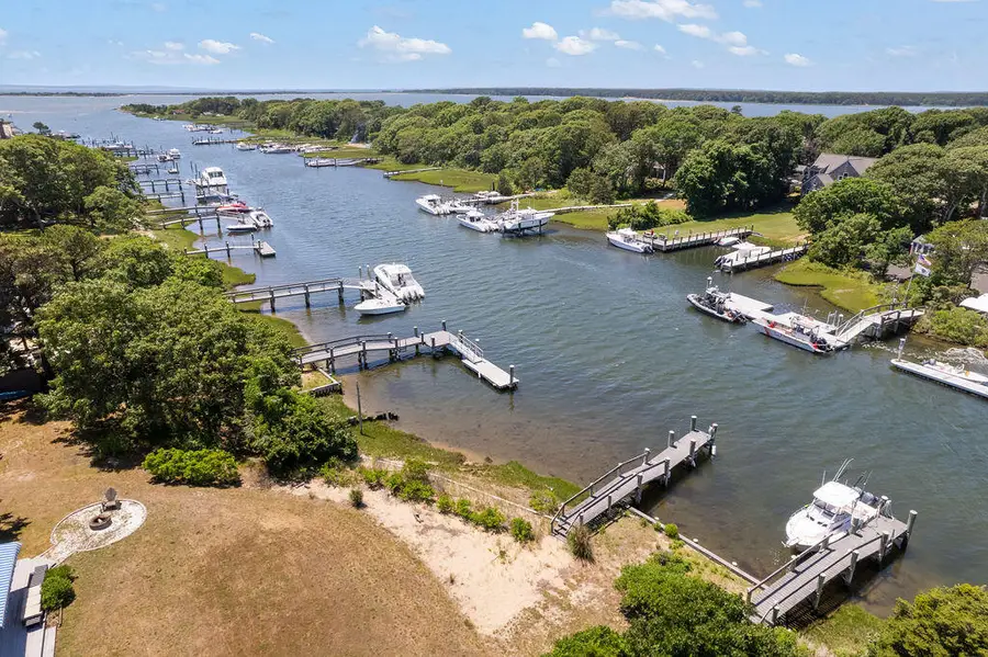 379 Monomoscoy Road, Mashpee, MA 02649 - #2