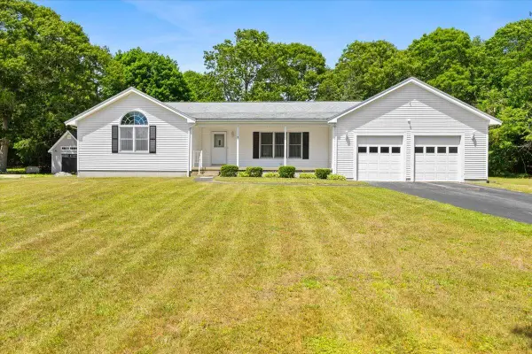 8 Sherry Lane, Monument Beach, MA 02553