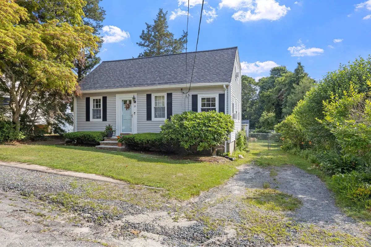 10 Cleveland Avenue, Onset, MA 02558 - #1