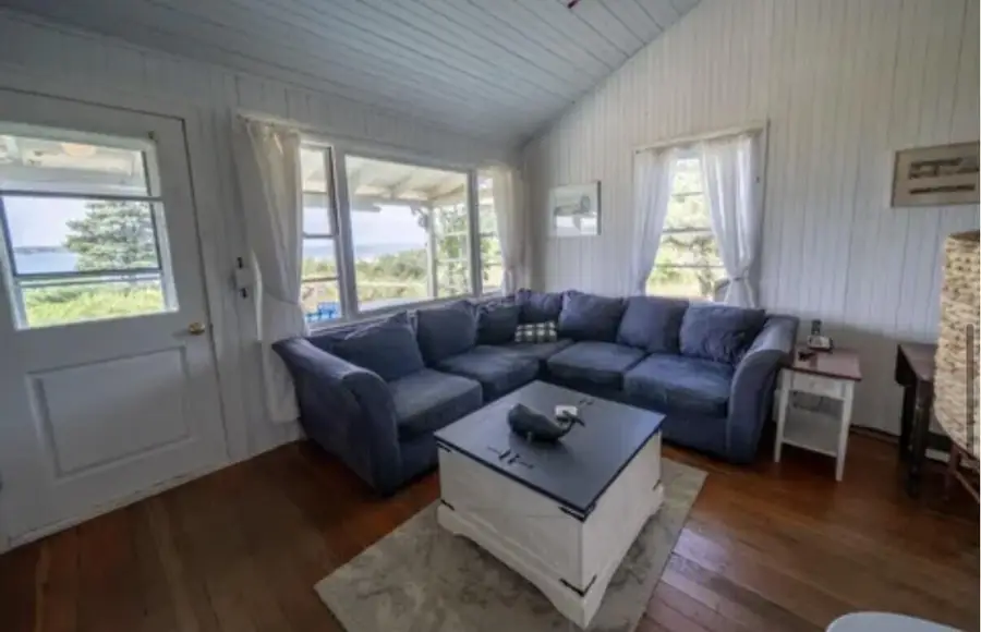 11 Beach Road, Oak Bluffs, MA 02557 - #3