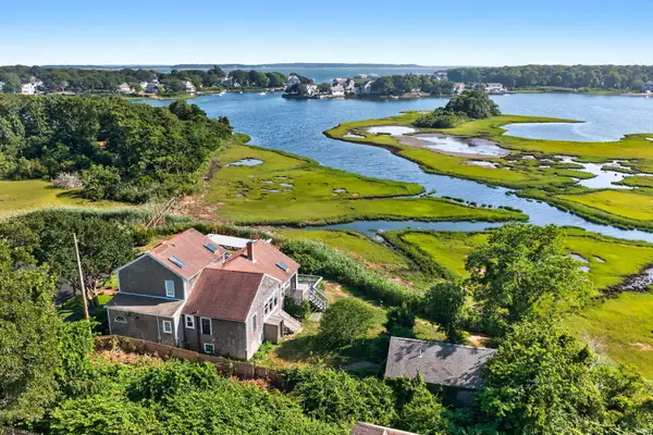 21 Kens Way Street, West Yarmouth, MA 02673