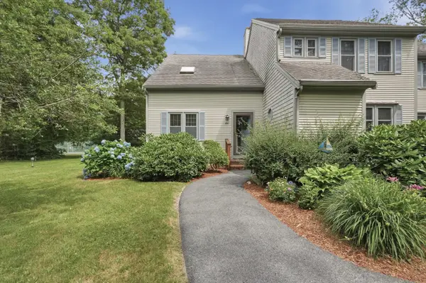 35 Santuit Pond Way #UNIT 4A, Mashpee, MA 02649