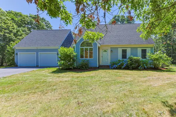 12 S Sandwich Road, Sandwich, MA 02563