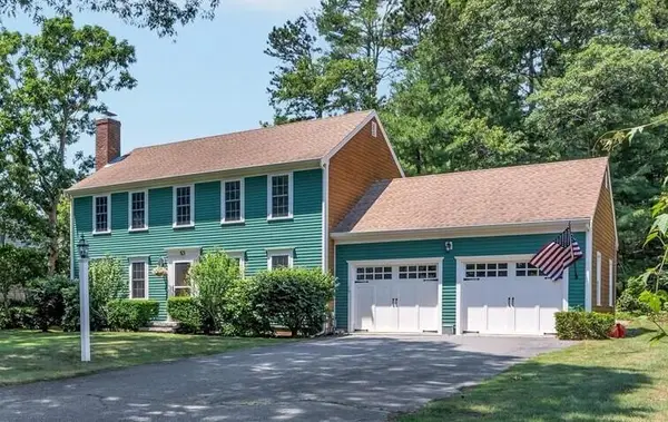 53 Thornberry Circle, Mashpee, MA 02649