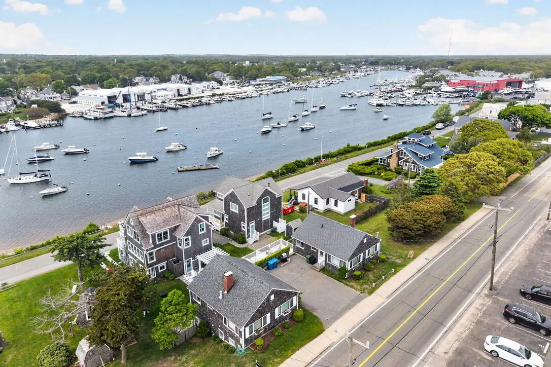 424 Grand Avenue, Falmouth, MA 02540 - #1