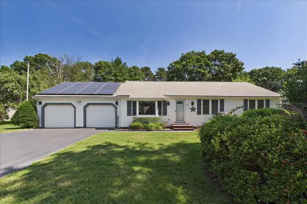 23 Joe Jay Lane, Forestdale, MA 02644