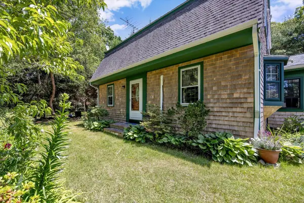 22 Whimbrel Drive, Cataumet, MA 02534