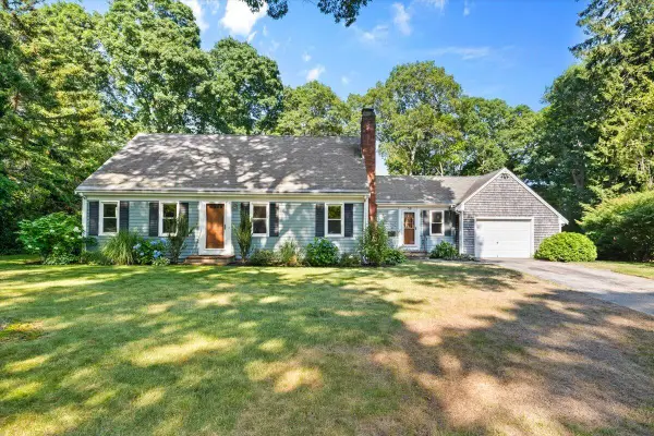 39 Coleridge Drive, Falmouth, MA 02540
