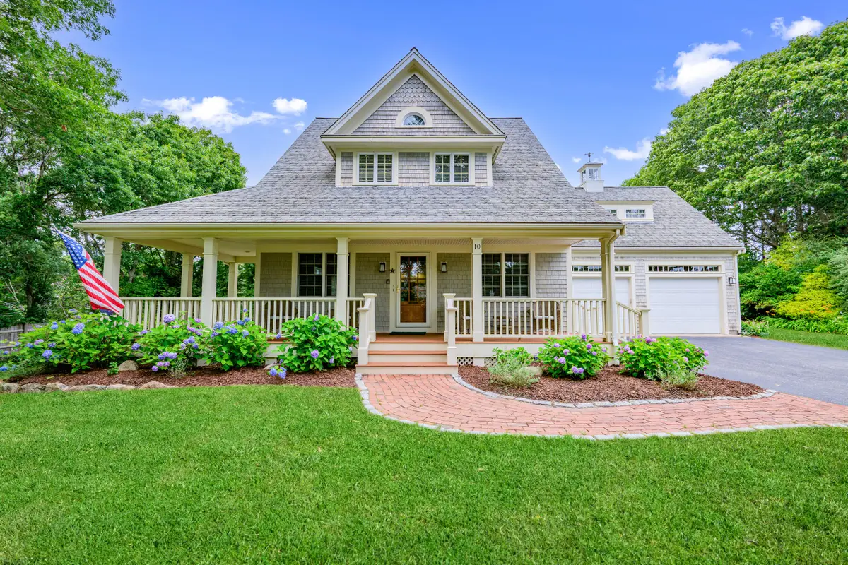 10 Abbey Gate Road, Cotuit, MA 02635 - #1