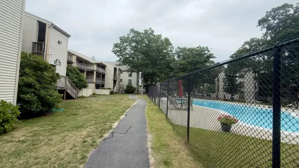 800 Bearses Way #APT 5EF, Hyannis, MA 02601
