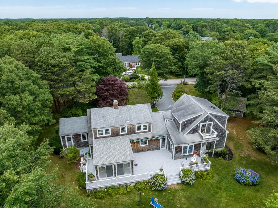 11 Barnes Lane, West Yarmouth, MA 02673 - #2