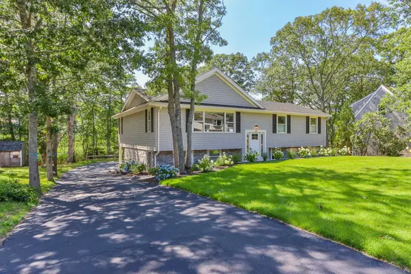 11 Madeline Road, Teaticket, MA 02536