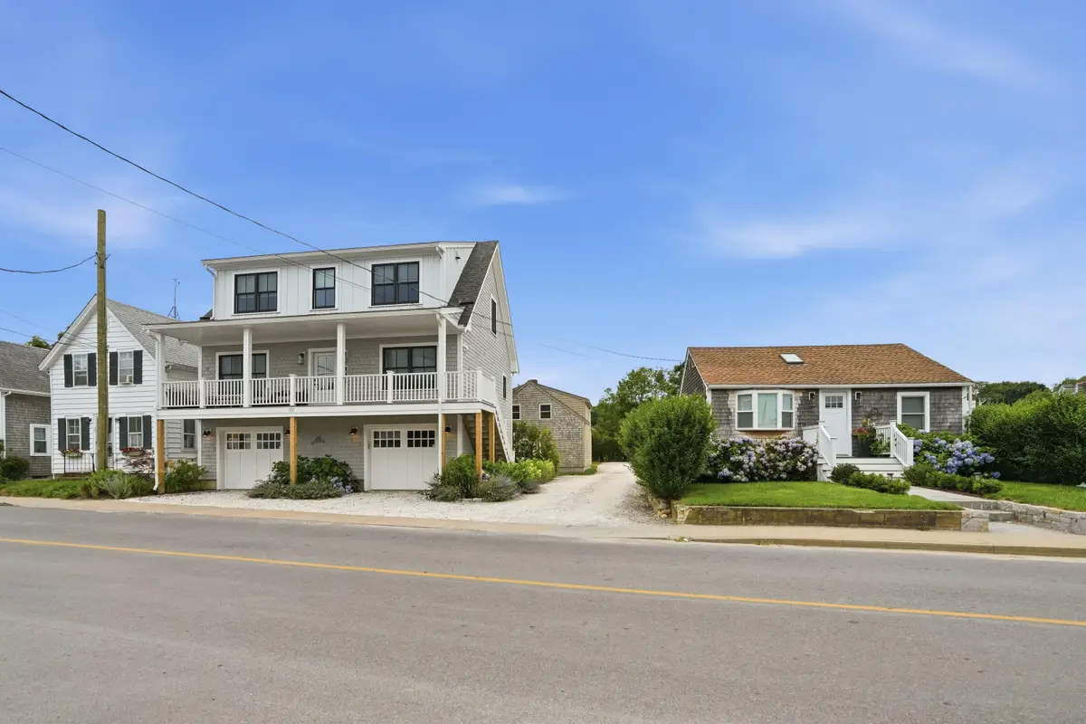 29 & 33 Lagoon Pond Road, Vineyard Haven, MA 02568 - #1