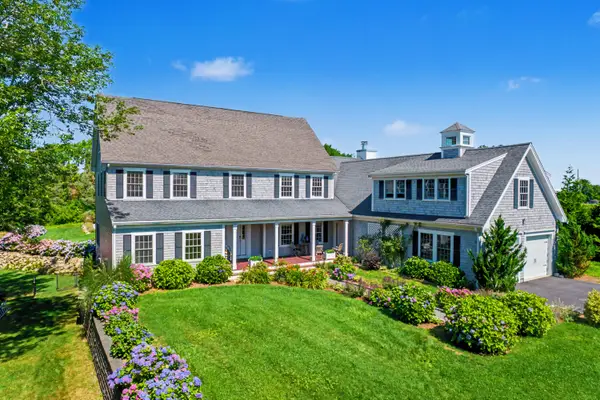 21 Grazing Field Lane, Dennis, MA 02638