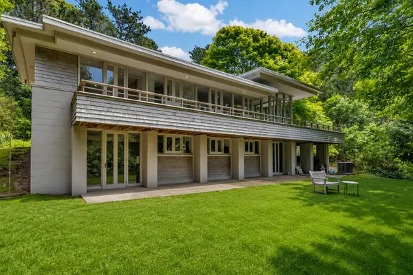 24 Deep Water Lane, South Chatham, MA 02659
