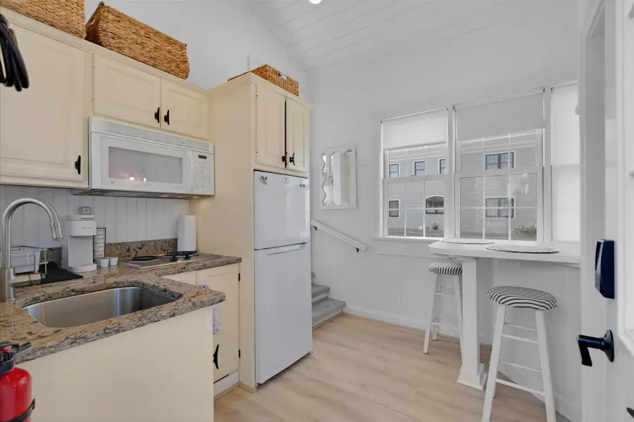 9 Windemere Road #UNIT 9, West Yarmouth, MA 02673 - #3
