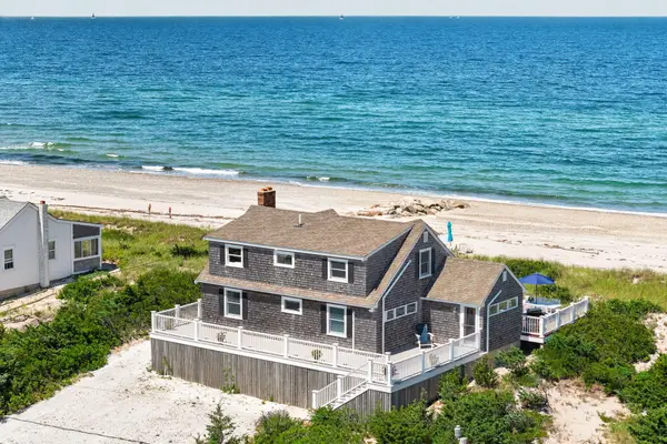 71-72 North Shore Boulevard, East Sandwich, MA 02537