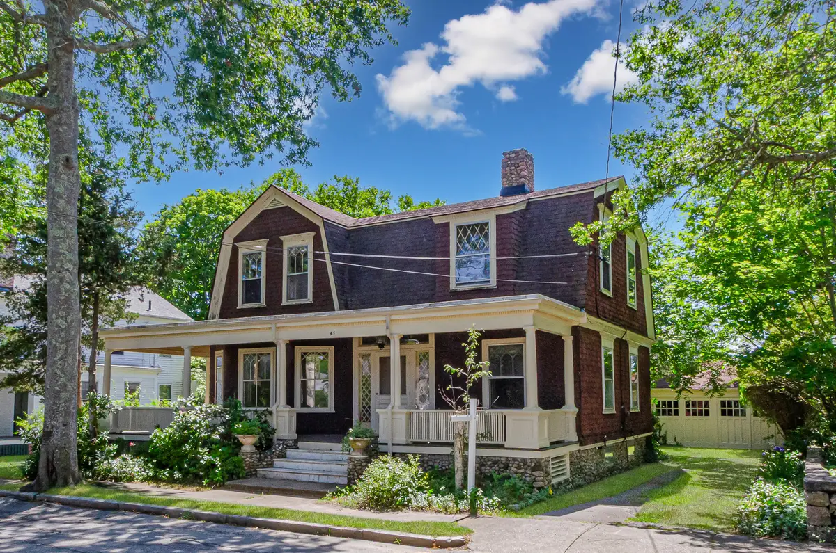 43 Main Street, Mattapoisett, MA 02739 - #1