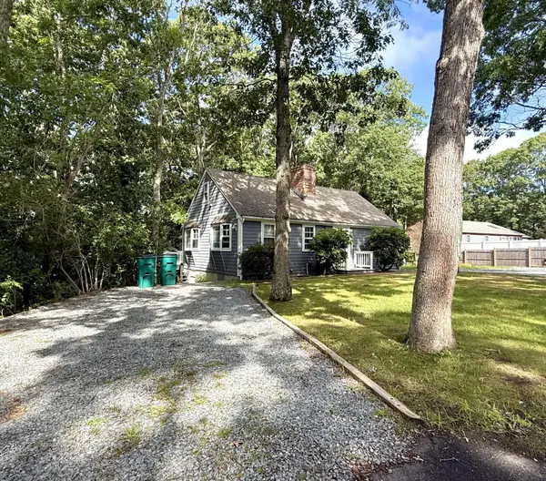 297 Strawberry Hill Road, Centerville, MA 02632