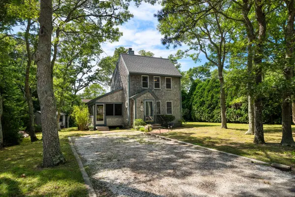 22 Mcguerty Road, Harwich, MA 02645