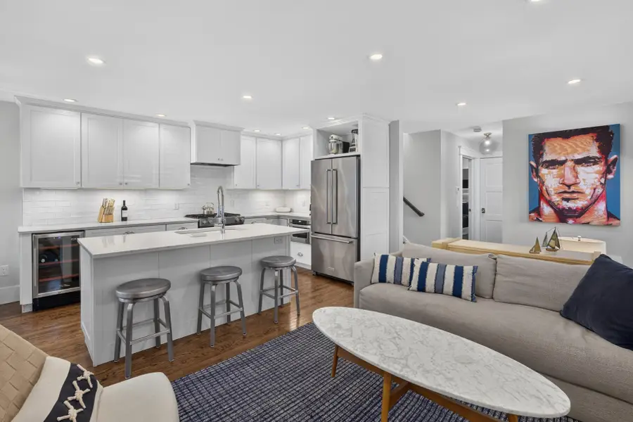 32 Bradford Street #Unit 1, Provincetown, MA 02657 - #3