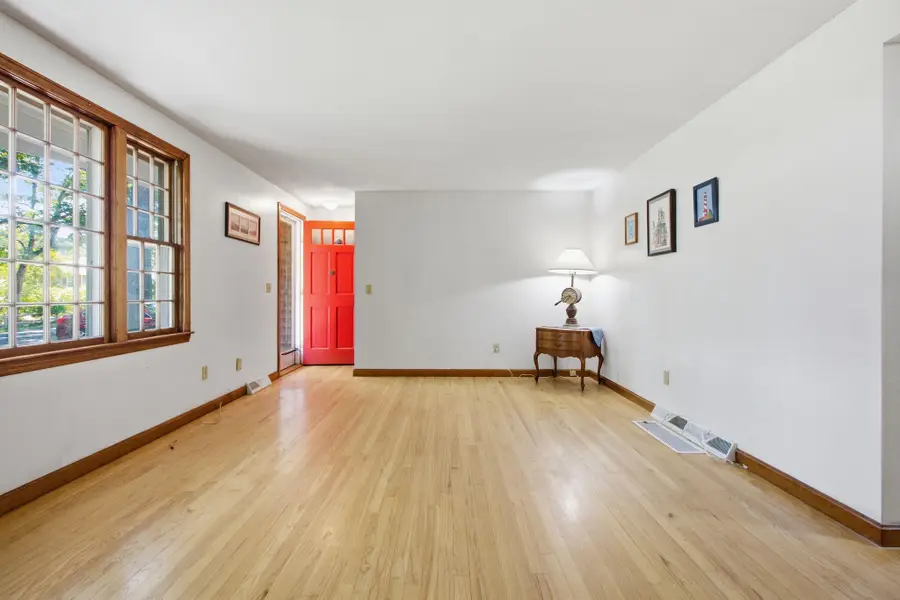 38 Mcnamara Avenue, West Yarmouth, MA 02673 - #3