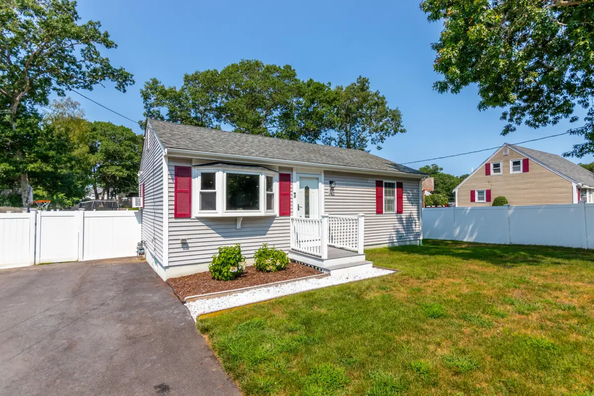 4 Standish Avenue, East Wareham, MA 02538 - #1