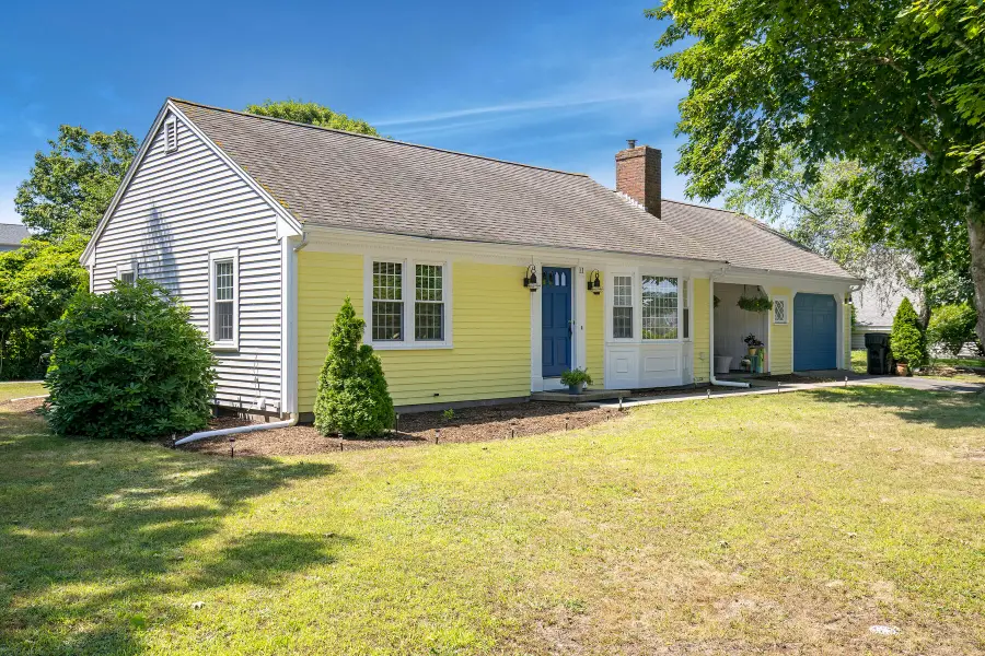 11 & 11A Gateway Street, South Yarmouth, MA 02664 - #3