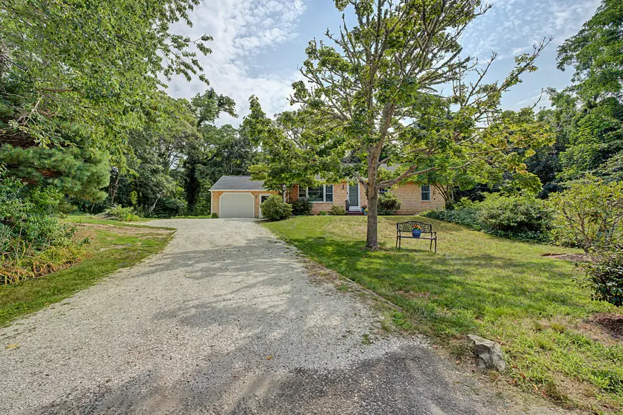 4 Susan Lane, Brewster, MA 02631 - #2