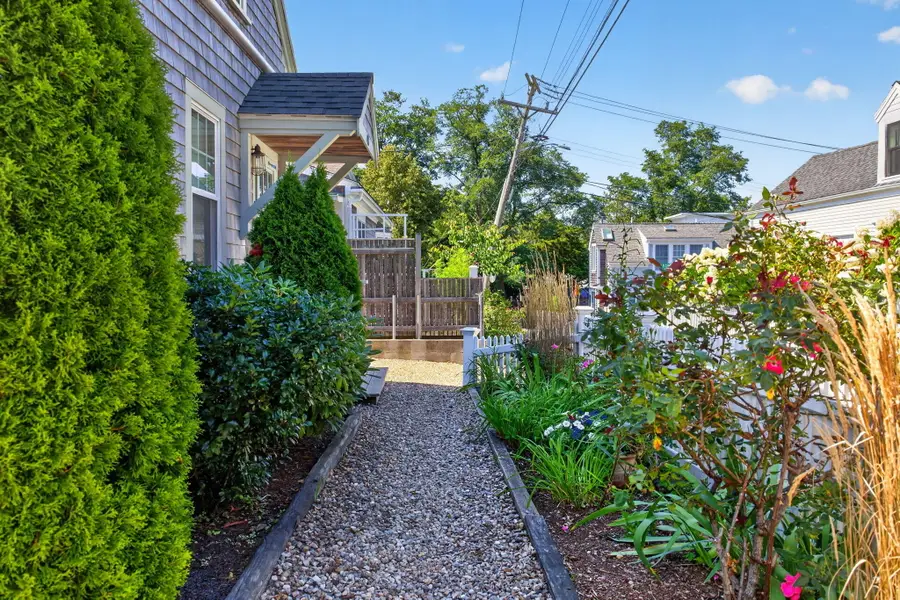 48 Pleasant Street #APT 2, Provincetown, MA 02657 - #3