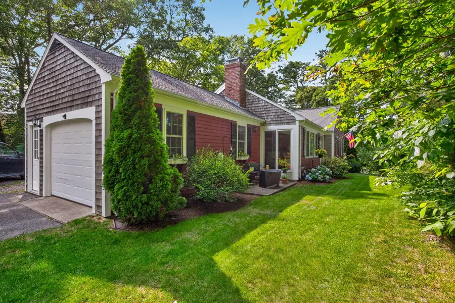 7 Bent Bluff Lane, Yarmouth Port, MA 02675 - #3