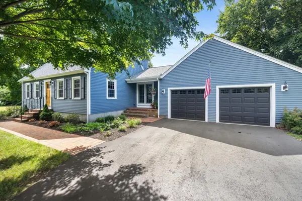 13 Bayview Avenue, Berkley, MA 02779