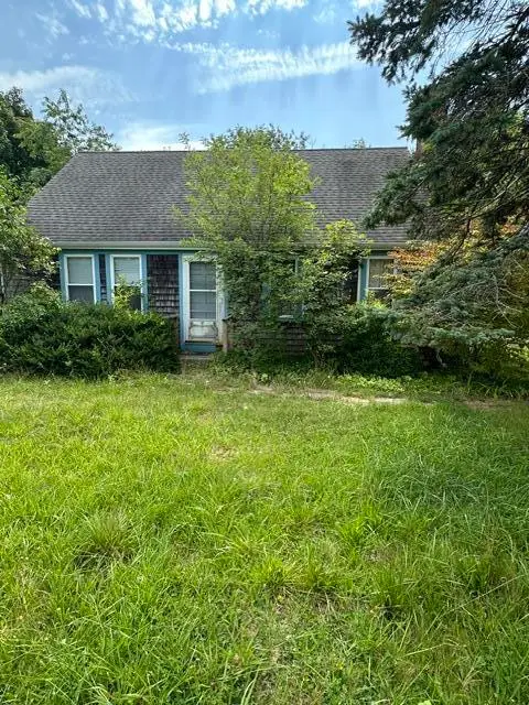 865 Sandwich Road, East Falmouth, MA 02536