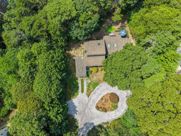 10 S Pond Drive, Brewster, MA 02631