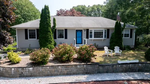 3 Mcnamara Avenue, West Yarmouth, MA 02673