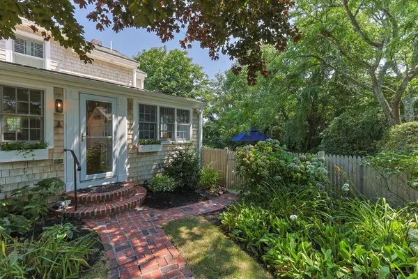 156 Chatham Bars Avenue, Chatham, MA 02633