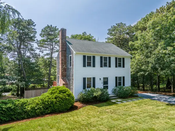 19 Waltham Circle, West Yarmouth, MA 02673