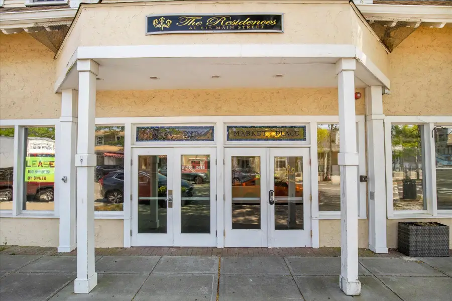 615 Main Street #7, Hyannis, MA 02601 - #2