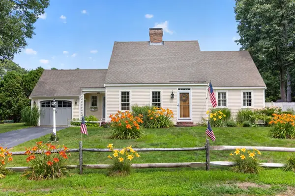 10 S Bray Farm Road, Yarmouth Port, MA 02675